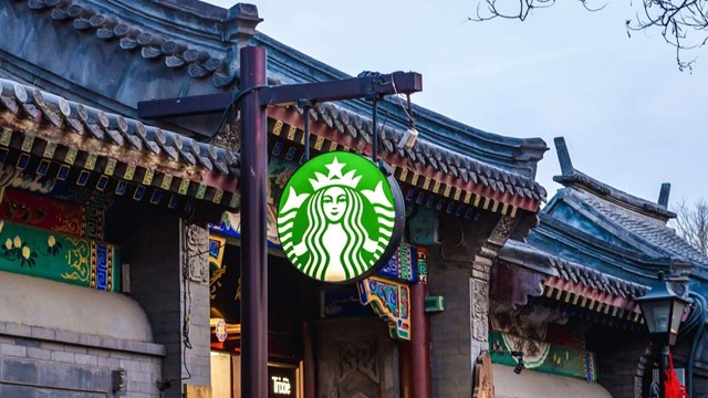 Mở gần 8.000 cửa hàng vẫn không thắng nổi cà phê 36.000 đồng, Starbucks sắp tháo chạy khỏi thị trường tỷ dân?