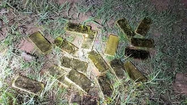 Thu giữ 18kg vàng 9999 trị giá hơn 51 tỷ đồng