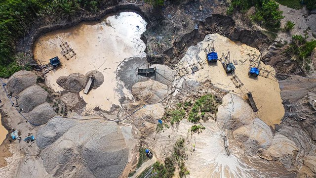 Buôn vàng còn lời hơn cả chất cấm: Thế giới khát vàng, Mỹ Latinh 'đổ máu'