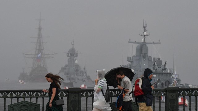 Nền kinh tế Nga hụt hơi: Sản xuất lao dốc, nguy cơ suy thoái ngày càng rõ rệt 