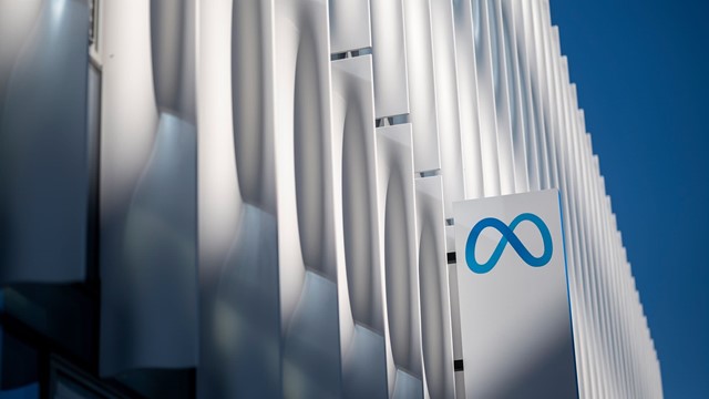 Meta tiếp tục 'rút ruột' Apple, thêm 2 chuyên gia AI cấp cao rời đi