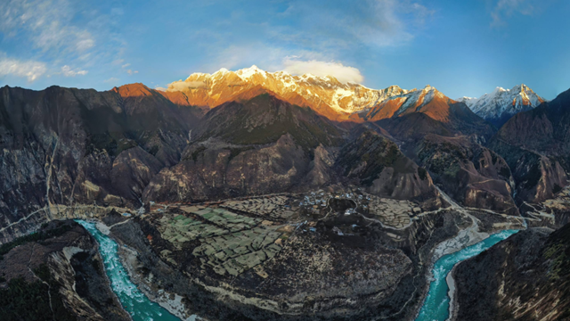 Chính thức khởi động ‘siêu’ đập thủy điện lớn nhất thế giới, công suất vượt 3 lần Tam Hiệp