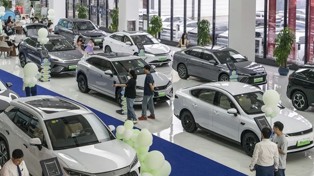 BYD lộ dấu hiệu đuối sức, bị Geely và Xiaomi vượt mặt