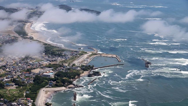 Sóng thần ập vào Hawaii sau trận động đất 8,8 độ ngoài khơi Nga, báo động khẩn được kích hoạt