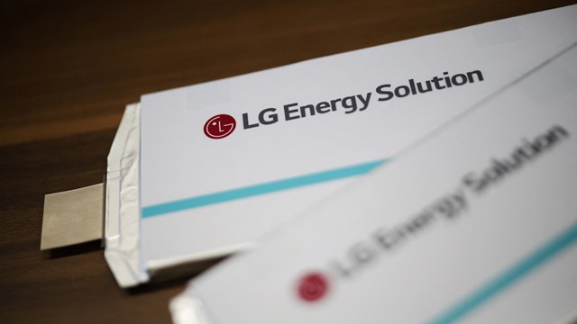 Tesla âm thầm chốt đơn khủng với 2 ông lớn Hàn Quốc, Elon Musk đang toan tính gì?