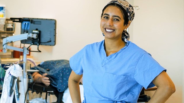 U30 kiếm về gần 8 tỷ đồng/năm tại bệnh viện mà không cần học trường y