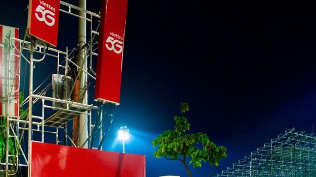 2 nhà mạng lớn nhất Việt Nam tặng 80.000 điểm thưởng, miễn phí 5G, tin nhắn và phút gọi: Làm ngay thao tác sau để nhận ưu đãi!