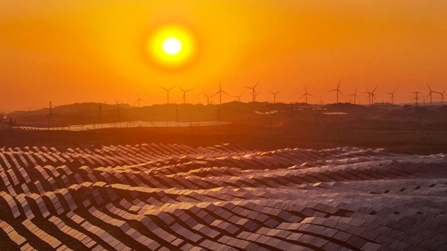 Châu Âu buông điện mặt trời, dồn lực giữ quốc phòng và robot trước sức ép Trung Quốc