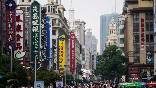 Kinh tế Trung Quốc đối mặt cú sốc lớn