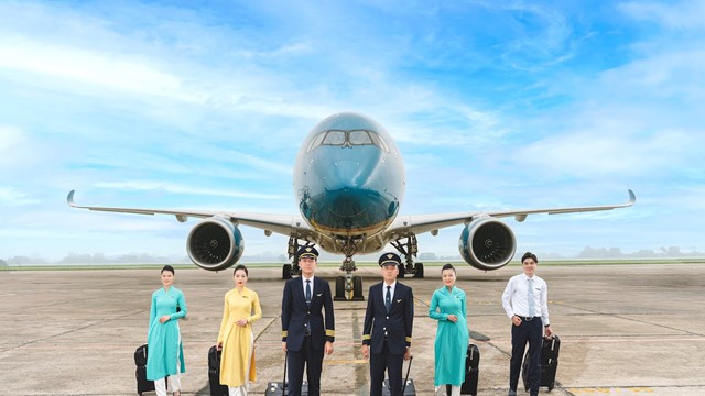 Đón hơn 350 triệu khách, Vietnam Airlines (HVN) trở thành hãng hàng không phục vụ khách du lịch tốt nhất năm