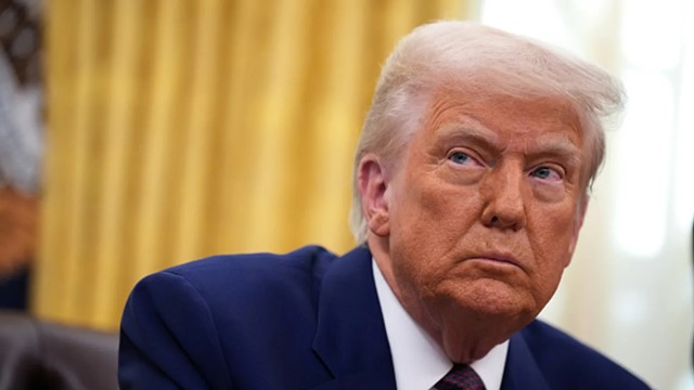 Ông Trump giáng thuế 10% vào gỗ nhập khẩu, 50% với đồ nội thất: Việt Nam sẽ ảnh hưởng ra sao?