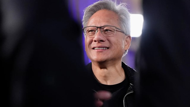 Nvidia lập kỷ lục vốn hóa 4.500 tỷ USD