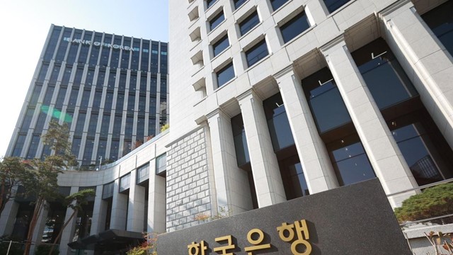 Nghịch lý AI: Người già được việc, người trẻ mất chỗ