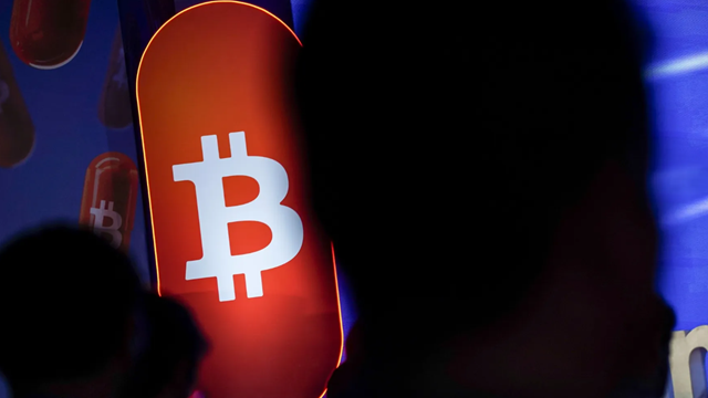 Bitcoin lao dốc thẳng đứng về dưới 94.000 USD, chuyên gia cảnh báo đợt điều chỉnh sâu tiếp theo