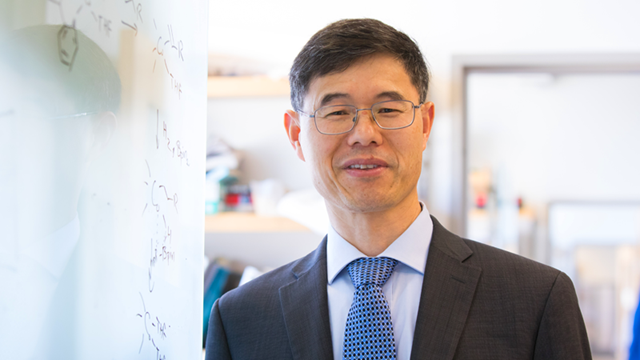 Nhà khoa học hàng đầu quyết định rời Mỹ, chọn Trung Quốc: Là tác giả hai công nghệ MOF điều trị ung thư đình đám, lọt top 10 nhà hóa học xuất sắc nhất thế giới 