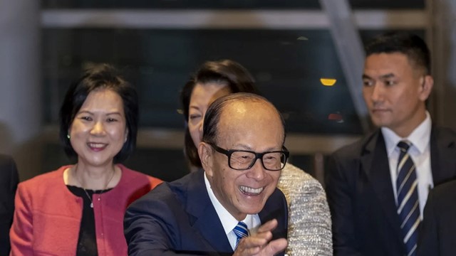 Cải tổ toàn bộ đế chế sau nhiều thập kỷ mở rộng, tỷ phú Lý Gia Thành đang chuẩn bị cho điều gì?