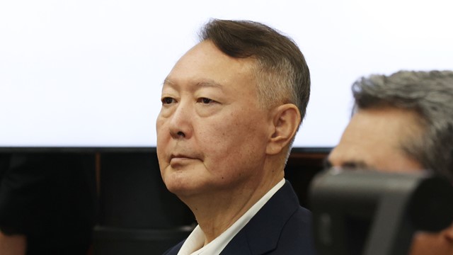 Cựu Tổng thống Hàn Quốc có thể ngồi tù 10 năm