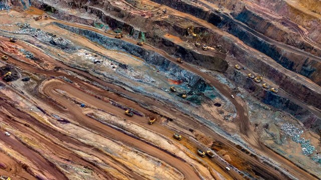 Mỹ mở mặt trận khoáng sản mới, đối đầu trực diện với Trung Quốc