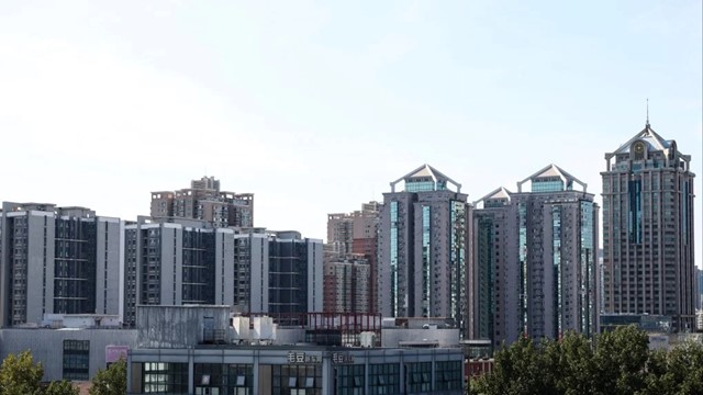 Nhà giàu Trung Quốc bán tháo bất động sản, chuyển sang mua vàng và bảo hiểm