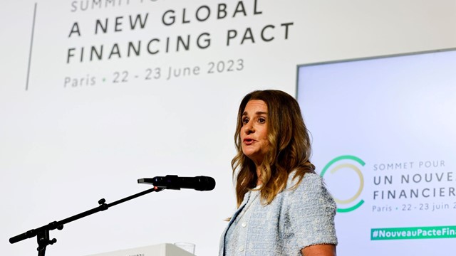 Bill Gates chuyển 8 tỷ USD cho quỹ từ thiện của vợ cũ