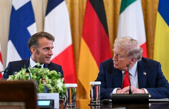 Ông Trump đăng tin nhắn riêng với Tổng thống Pháp và Tổng thư ký NATO lên Truth Social