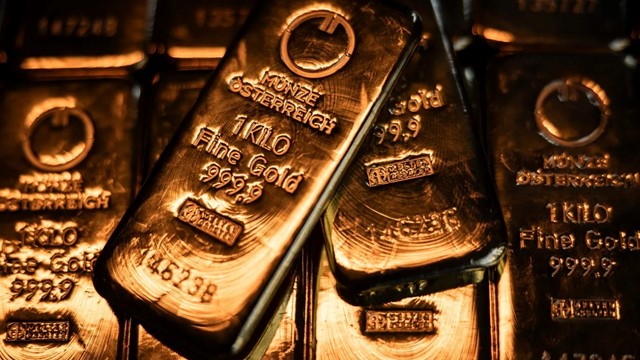 Giá vàng vượt đỉnh 1980: Lá chắn số 1 giữa bão địa chính trị và khủng hoảng niềm tin vào USD