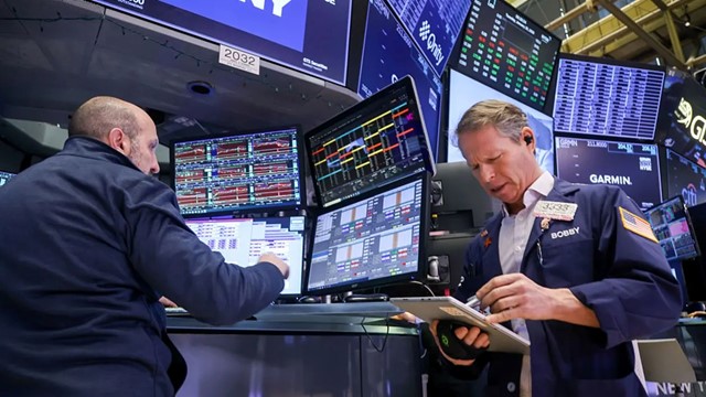 Phố Wall bật tăng sau khi ông Trump khẳng định sẽ không sử dụng vũ lực để chiếm lấy Greenland