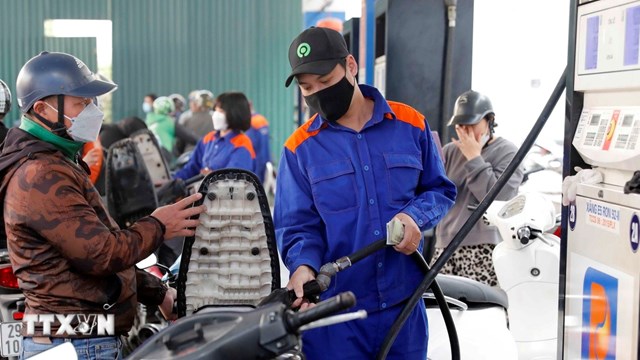 Viện Dầu khí Việt Nam dự báo giá xăng bán lẻ giảm mạnh nhất từ đầu năm