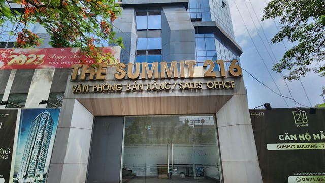 Dự án Summit Building 216 Trần Duy Hưng: Long đong qua “nhiều tay”, chủ mới đã thế chấp dự án tại ngân hàng