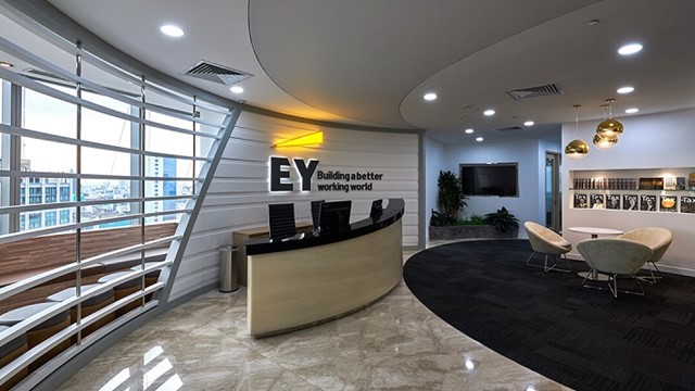 Hàng loạt kiểm toán viên các công ty kiểm toán lớn Ernst & Young, KPMG, Deloitte bị đình chỉ