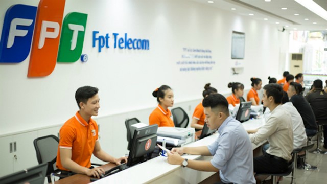 FPT Telecom lên kế hoạch tăng vốn, cổ tức 2024 dự kiến chia 100%