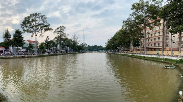 Đâu rồi “Thơ mộng” hồ Nguyễn Du?