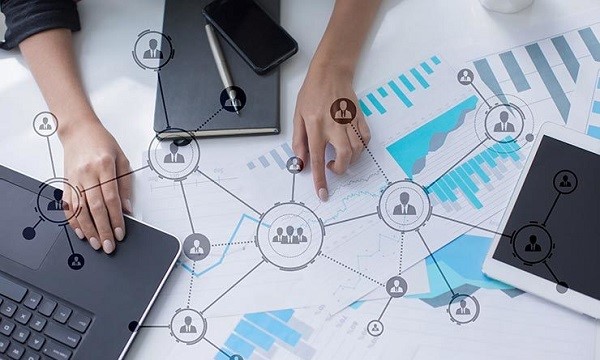 Đọc trước giờ chứng khoán: Lợi nhuận doanh nghiệp phân hóa, thị trường trải qua “cú sốc” lớn