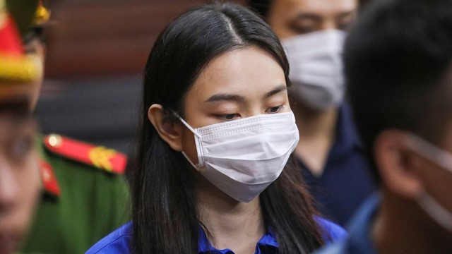 Đề nghị phạt Hoa hậu Thùy Tiên, Quang Linh Vlogs 2 đến 2 năm 6 tháng tù trong vụ kẹo Kera