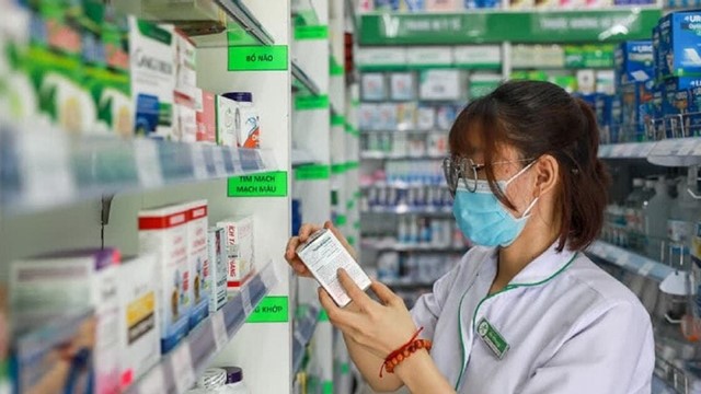 Doanh nghiệp đầu tiên tại Việt Nam sản xuất thuốc điều trị ung thư sắp đón cú hích hiếm thấy