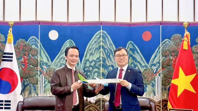 Ông Trịnh Văn Quyết xuất hiện tại sự kiện của FLC sau gần 4 năm vắng bóng