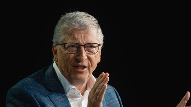 Tỷ phú Bill Gates tiết lộ bí quyết thành công nhờ AI