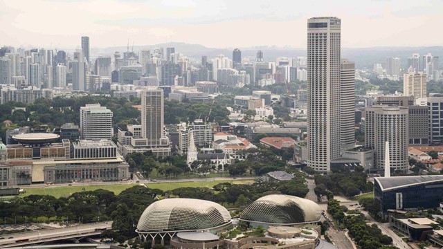 Trung Quốc 'dội gáo nước lạnh' vào 'bữa tiệc dầu mỏ' của Singapore