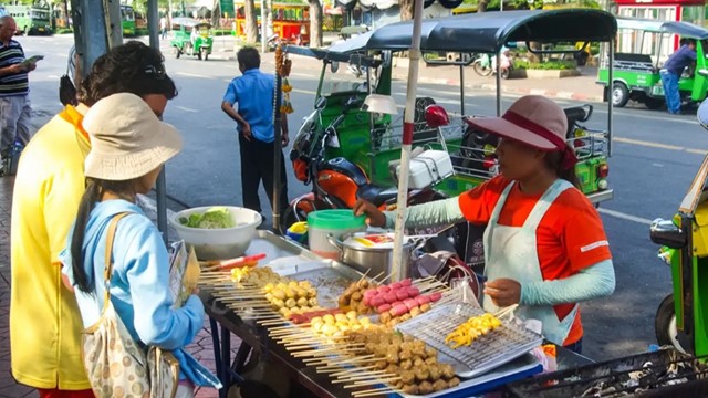 Thái Lan: Chỉ người nghèo mới được bán hàng rong