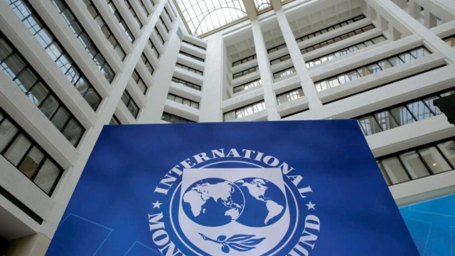 IMF: Căng thẳng thương mại và tăng trưởng yếu của Trung Quốc có thể 'đe dọa' kinh tế châu Á