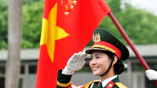 Từ 2025, sĩ quan, quân nhân chuyên nghiệp hoàn thành xuất sắc nhiệm vụ sẽ được thưởng gấp 8 lần mức lương cơ sở