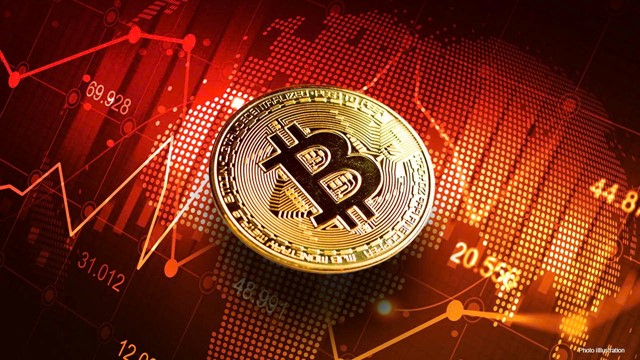 Bitcoin hạ nhiệt, lao dốc mạnh nhất kể từ sau bầu cử Mỹ