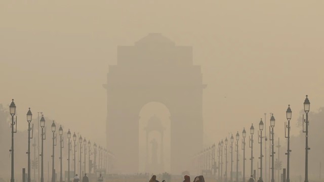 Ấn Độ 'báo động đỏ' về ô nhiễm không khí: Thủ đô chìm trong khói bụi, Taj Mahal ‘biến mất’ trong sương mù 