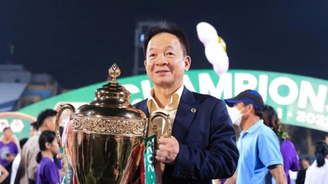 'Ông trùm làng bóng' thuê chuyên cơ sang Thái xem chung kết AFF Cup 2024, hứa thưởng 2 tỷ đồng nếu tuyển Việt Nam vô địch là ai?