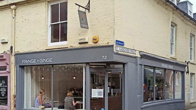 Quán cafe tuyên bố ngừng phục vụ khách gọi 1 ly nước nhưng ngồi nhiều giờ, yêu cầu quán tắt nhạc để họp trực tuyến