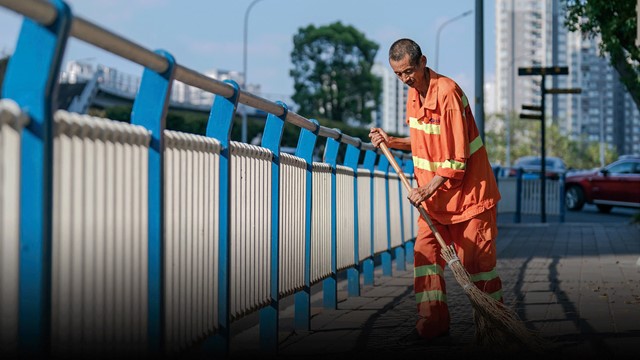 Lao công cũng phải là người trẻ: ‘Lời nguyền 35’ ám ảnh thị trường lao động Trung Quốc