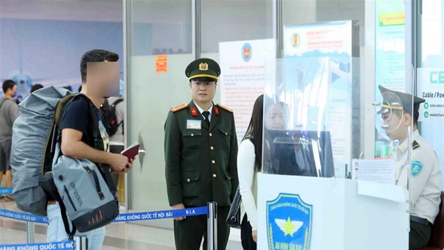 Bộ Công an: Áp dụng kiểm soát an ninh hàng không cấp độ 1 dịp lễ 30/4-1/5