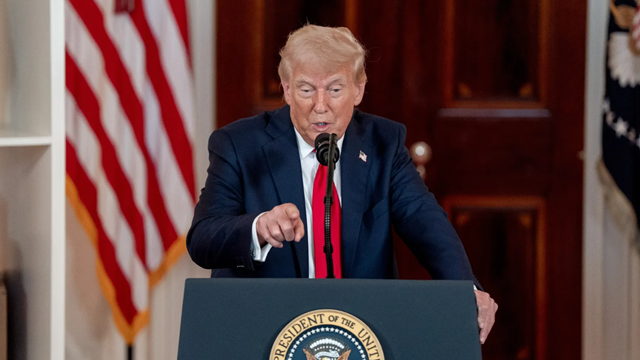 Ông Trump khẳng định không vội đàm phán thương mại, nhất quyết không nhượng bộ