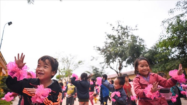 Từ 1/5, trẻ em miền núi, học sinh dân tộc thiểu số được hưởng thêm nhiều chính sách hỗ trợ mới