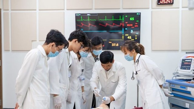 Bộ Nội vụ: 20% biên chế phải cắt giảm không nằm trong 2 ngành giáo dục, y tế